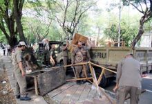 Satpol PP Kota Tangerang Tertibkan PKL di Kawasan Tugu Adipura