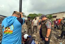 Pemkot Tangerang Segel TPS Ilegal di Kampung Jati Baru