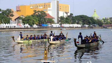 Lomba Dayung Perahu Naga Meriahkan Festival Cisadane 2026