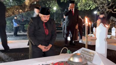HUT ke-81 RI, DPRD Kota Tangerang Lakukan Renungan Suci di TMP Taruna