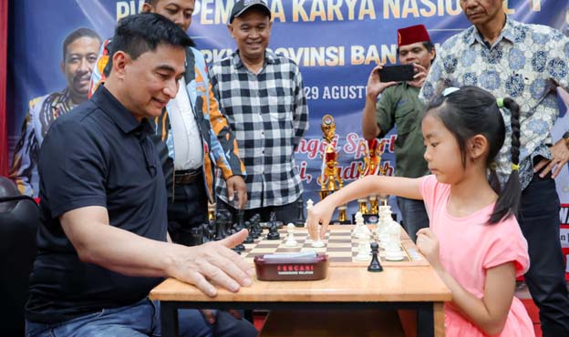 Dimyati Natakusumah Buka Turnamen Catur Tingkat Pelajar