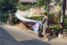 Trantib Kecamatan Larangan Tertibkan Spanduk Tak Berizin