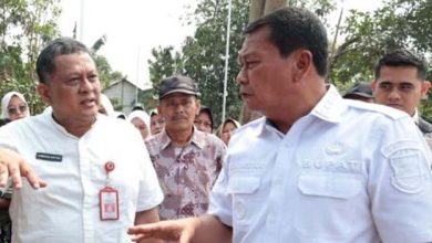 Bupati Tangerang Lakukan Bedah 4 RTLH di Sindang Panon