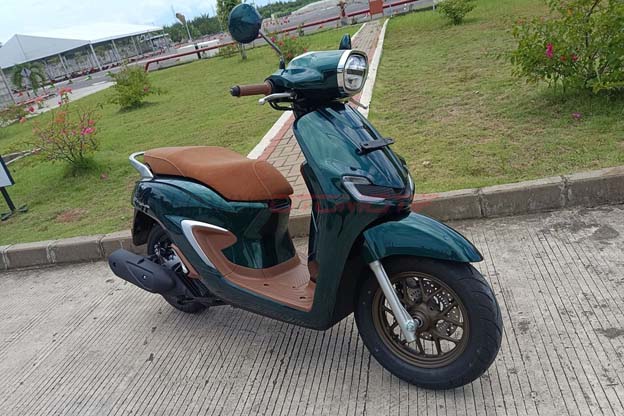 Skutik Premium New Honda Stylo 160 Semakin Fashionable