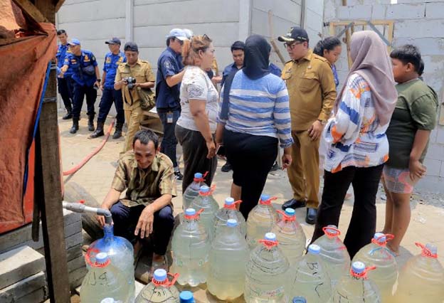 Pemkot Tangerang Berikan Bantuan Atasi Dampak Kemarau